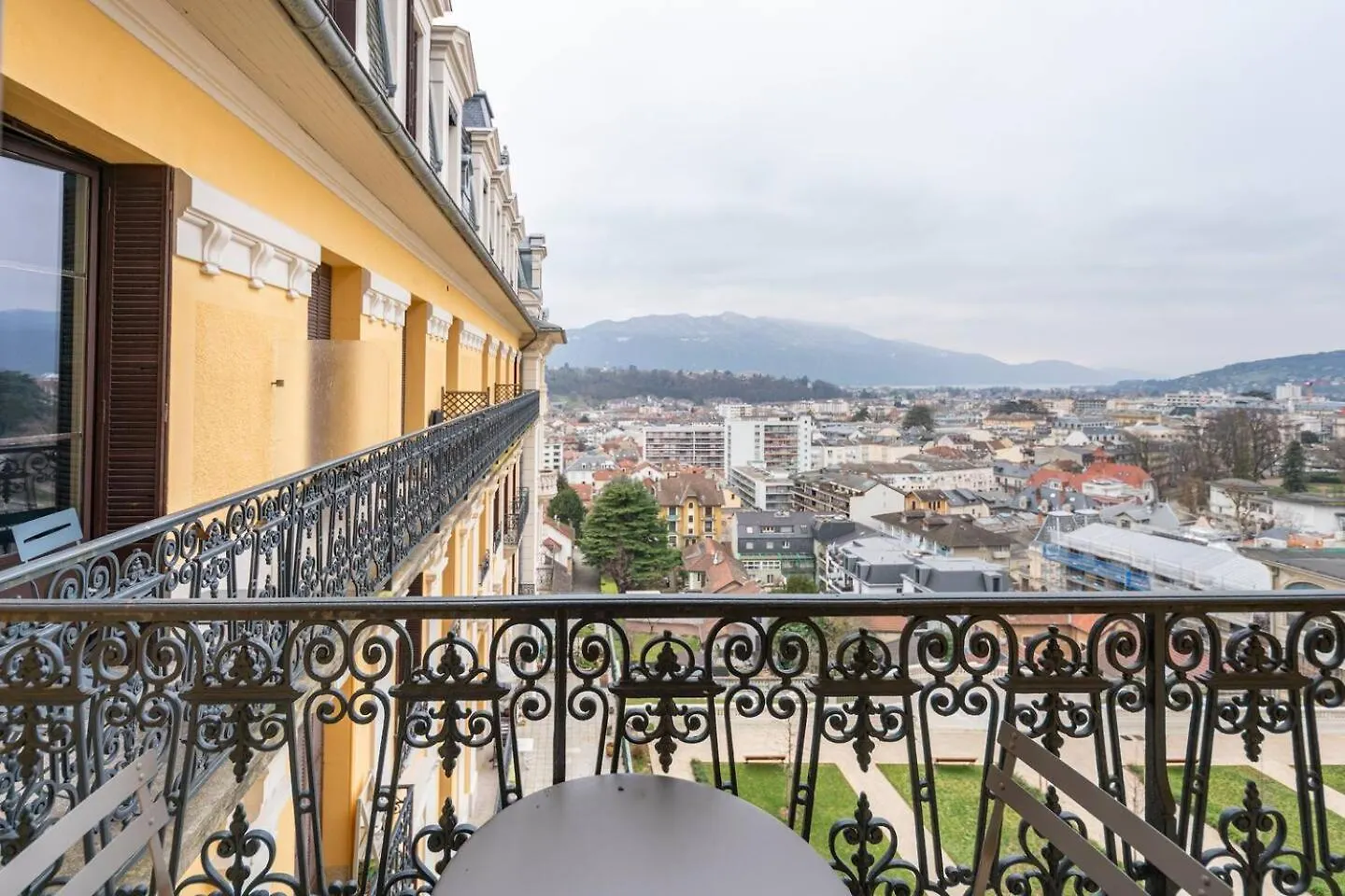 Ancien Palace Bernascon Vue Sur Lac Classe 3 Etoiles location